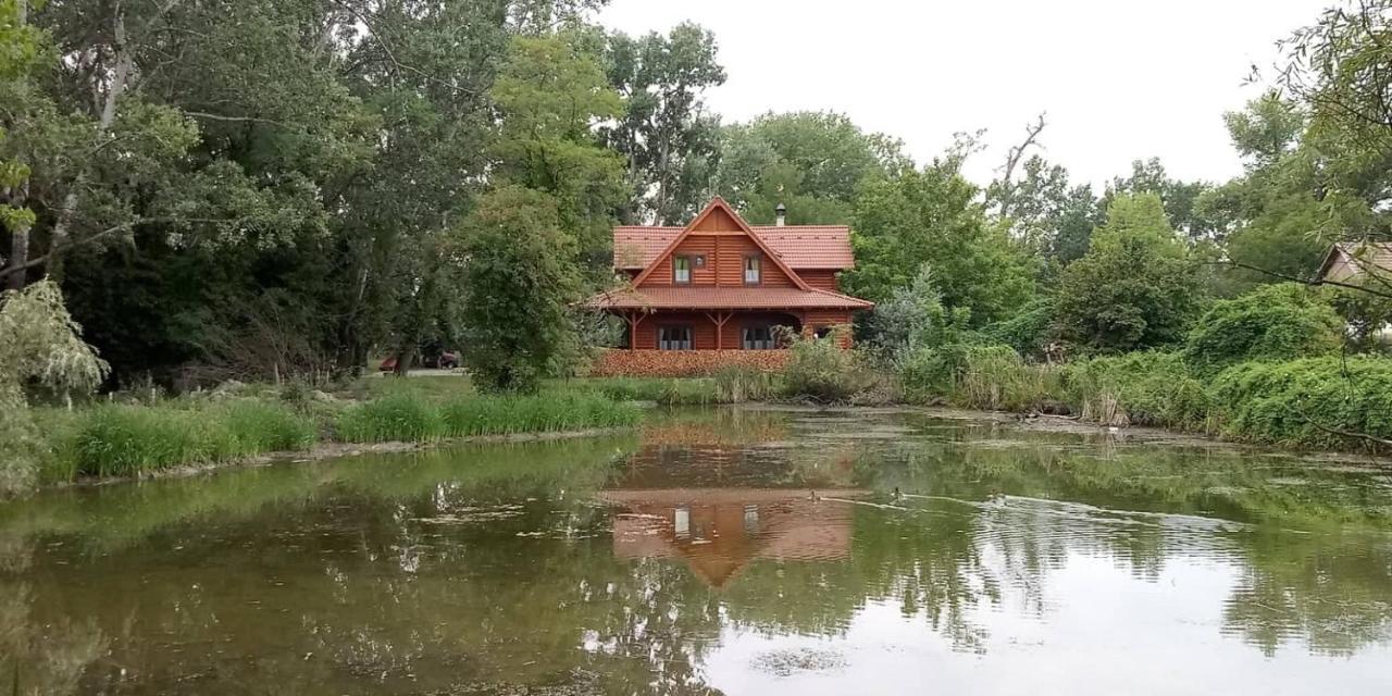 Dom Árgyélus - Árgyélus ház - Fesztypark Martovce Exterior foto